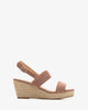 Sandalen mit keilabsatz aus hellbraunem velourlederimitat