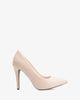 Heeled shoes in off-white faux leather