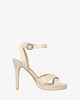 Lack-sandale beige mit hohem absatz