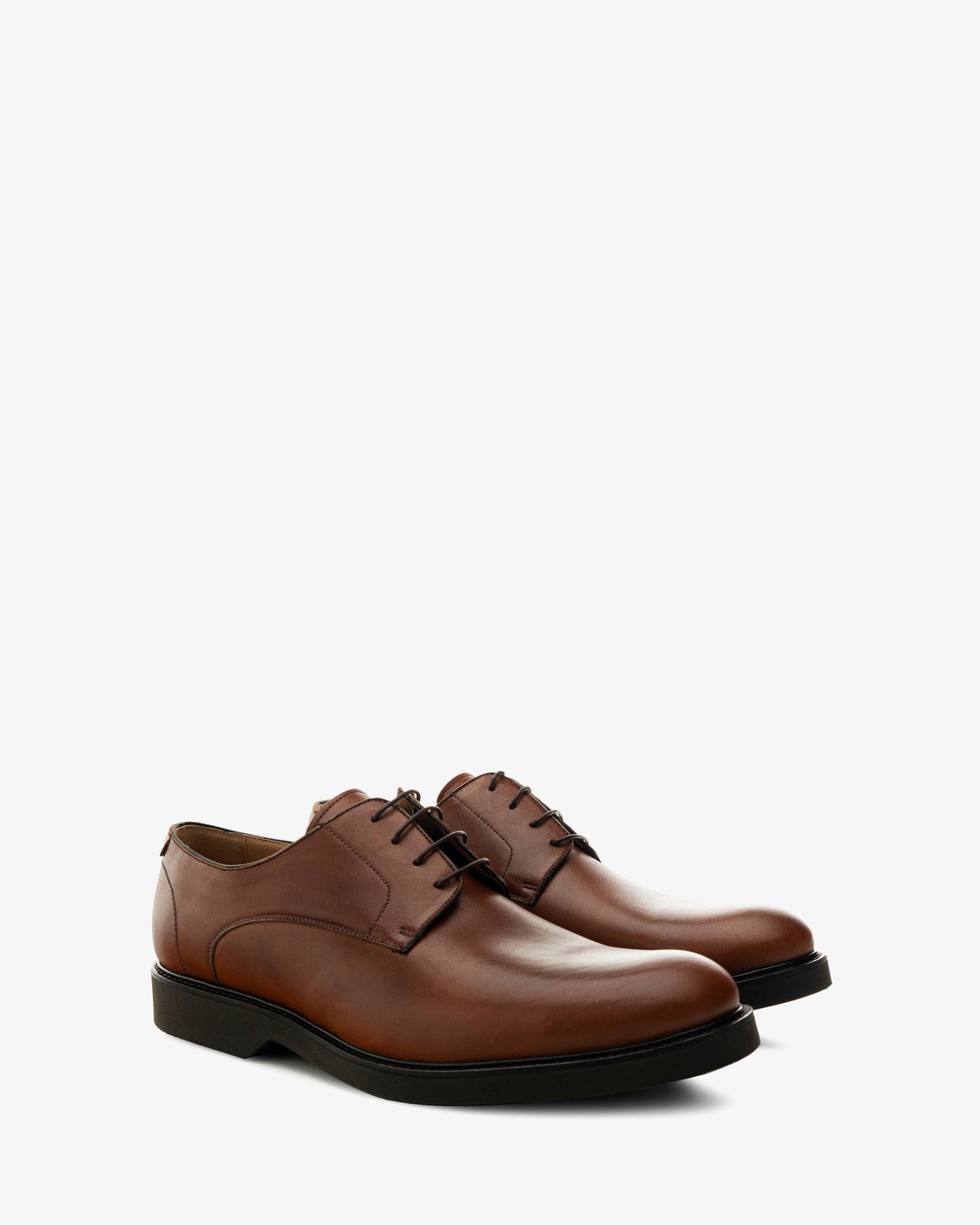 Chaussures style oxford en cuir de couleur acajou