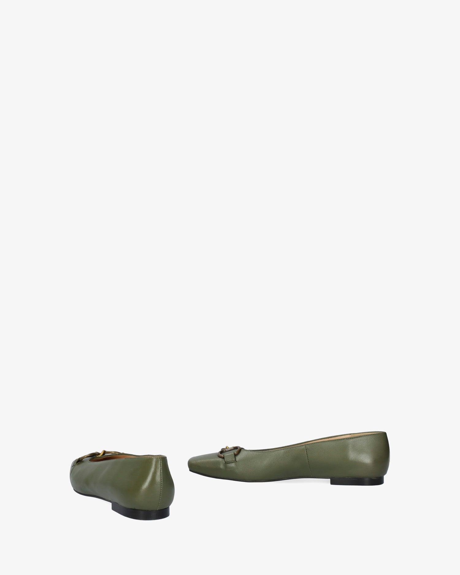 Bailarina en piel de color kaki punta cuadrada