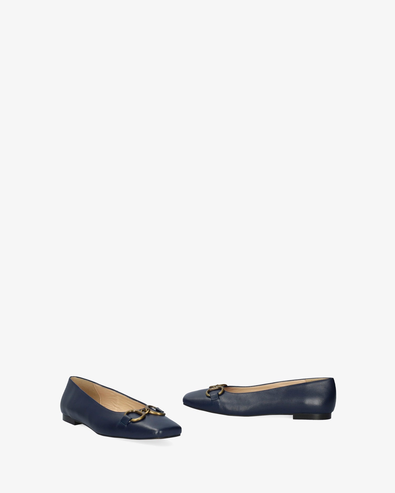 Bailarina en piel de color marino punta cuadrada