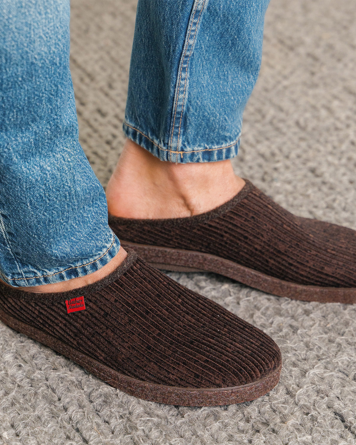 Zapatillas alpinas pana marron