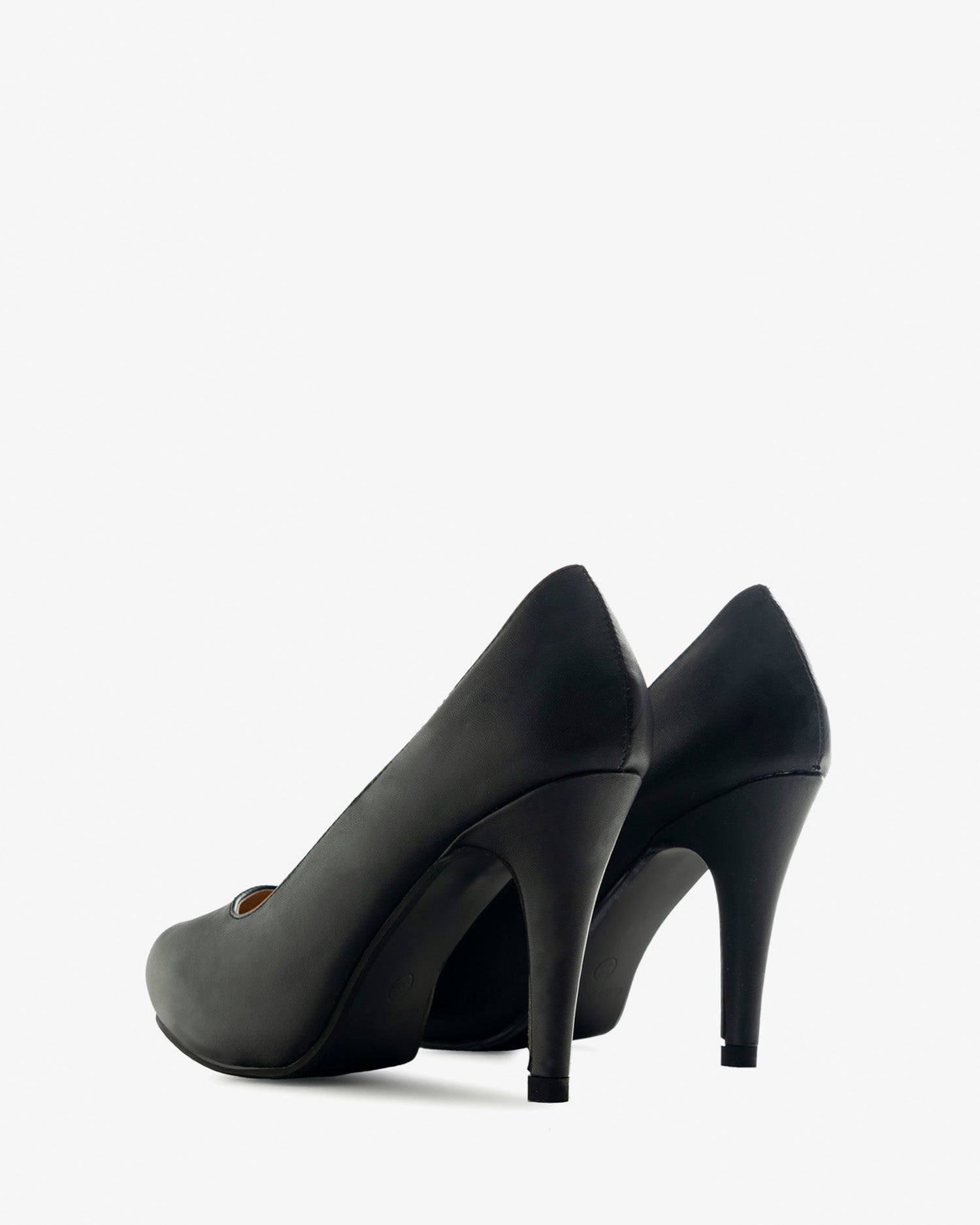 Schöne pumps in schwarz mit 9 cm absatz.