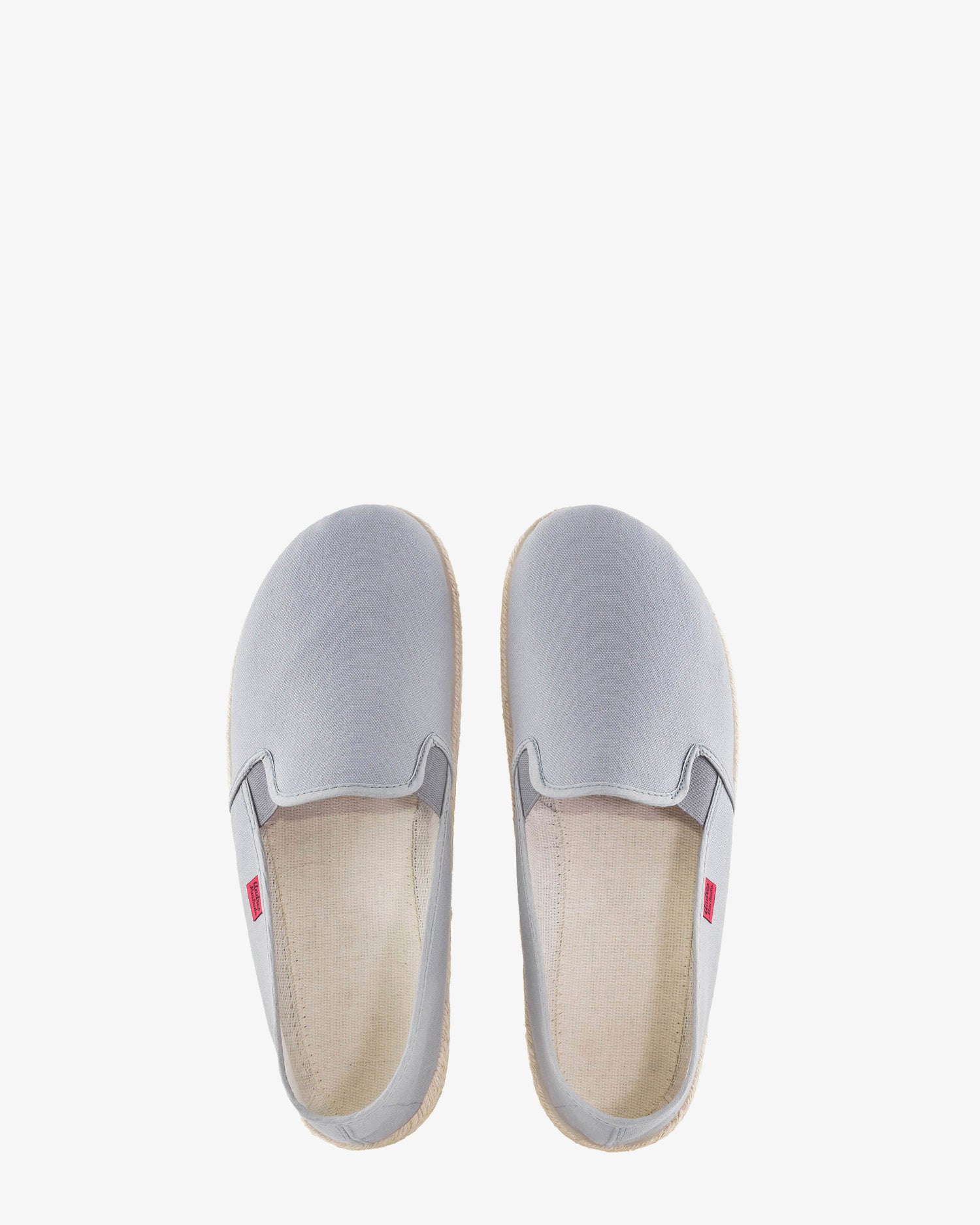 Miticas zapatillas de lona gris y suela de goma y yute