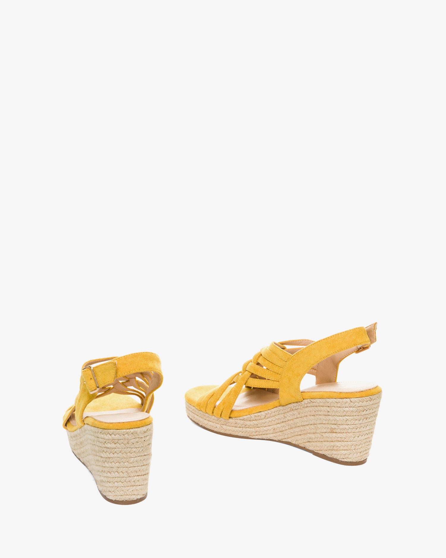 Alpargatas en símil ante mostaza con cuña en yute