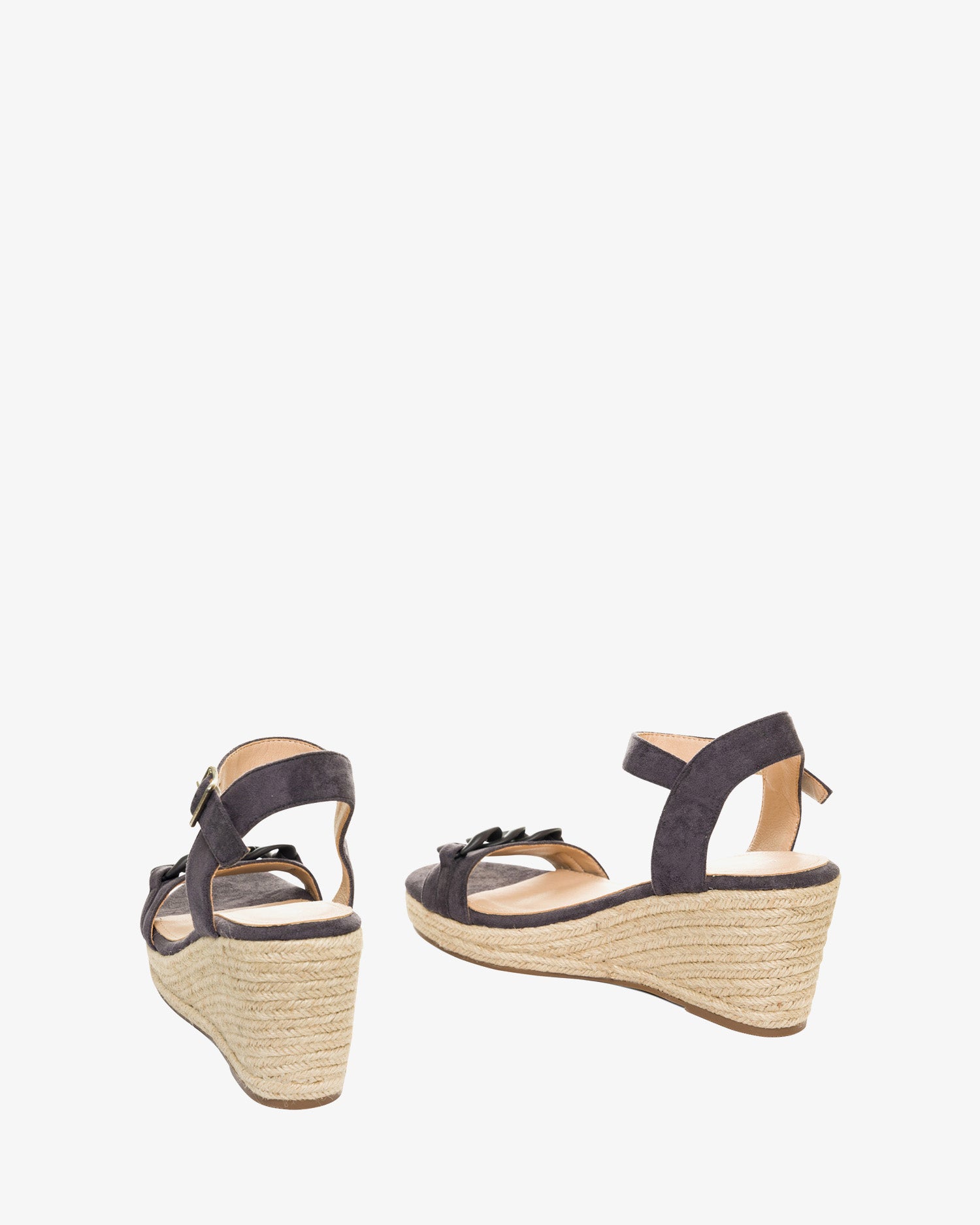 Alpargatas en símil ante gris con cuña en yute