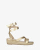 Sandalias con cuña en soft oro