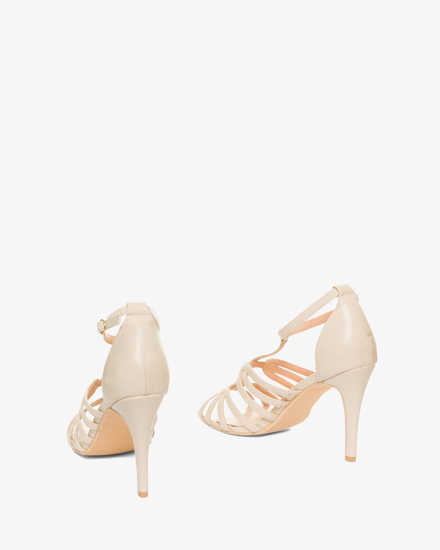 Sandalias en soft color crema con tacón