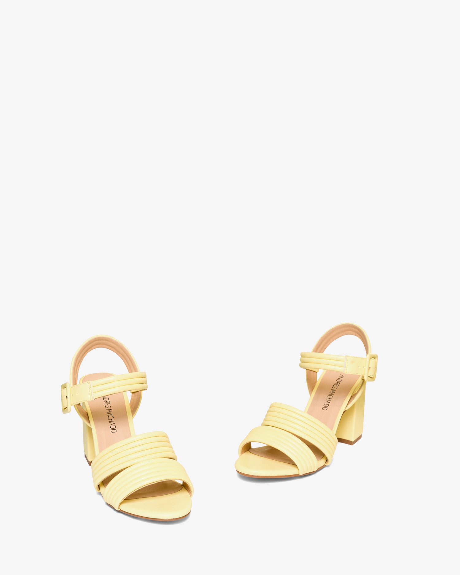 Sandalia en soft color amarillo