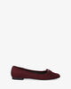 Flat ballerinas in burgundy faux suede