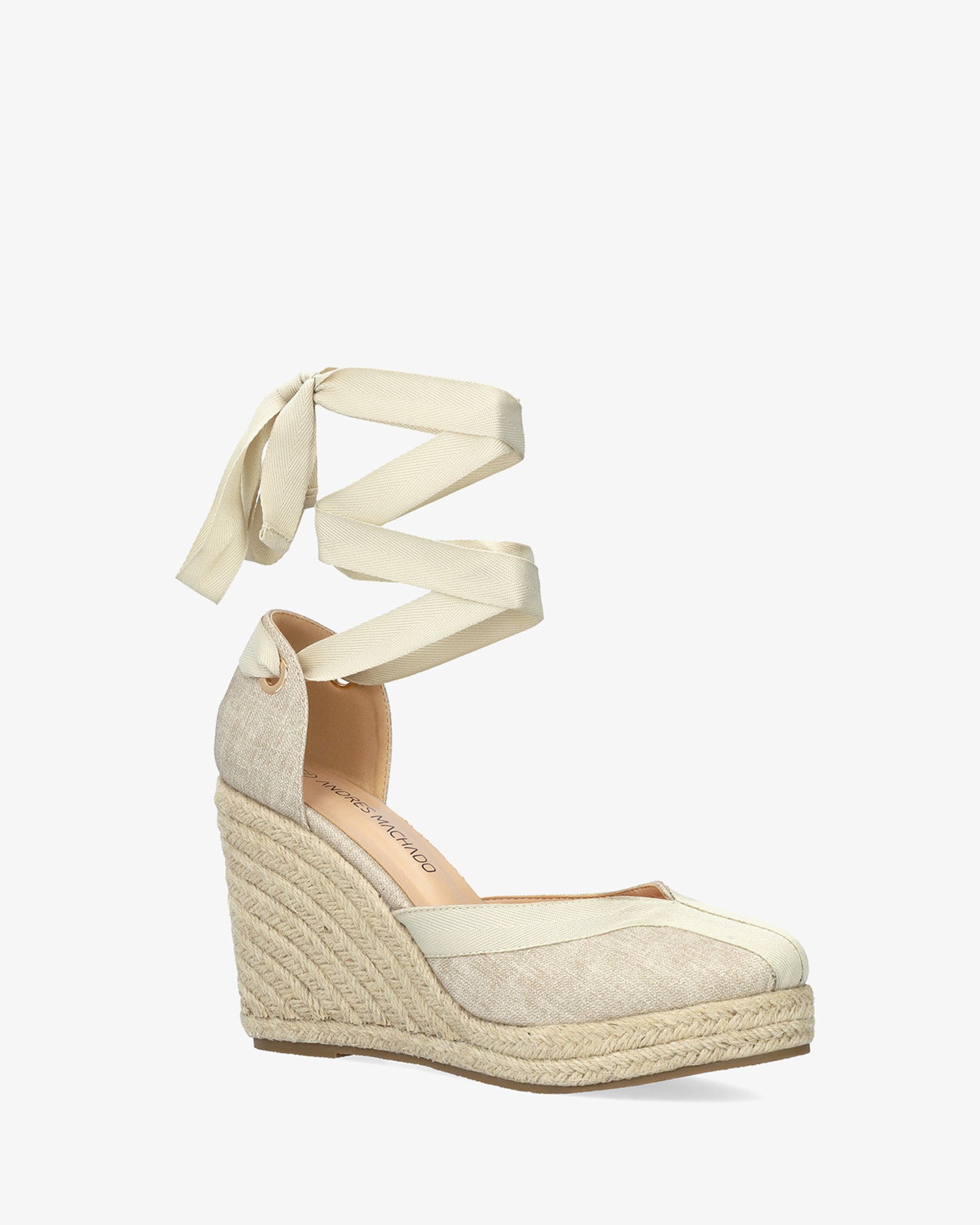 Sandalo in tessuto beige con zeppa in iuta
