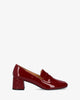 Heeled loafer in burgundy patent