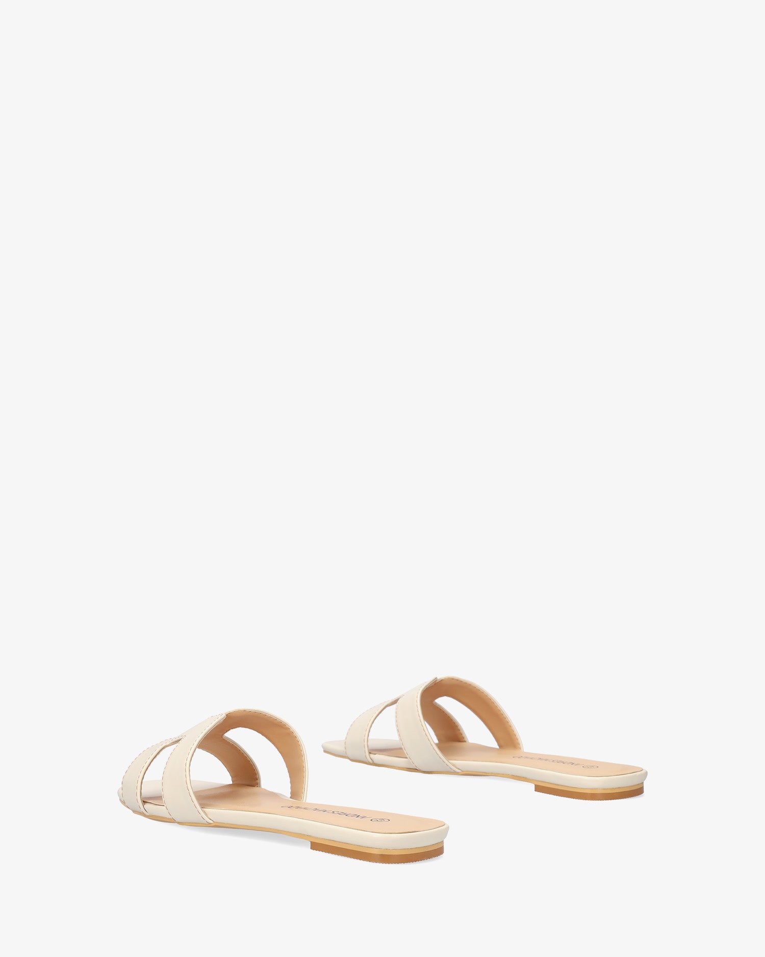 Flat soft cream sandal