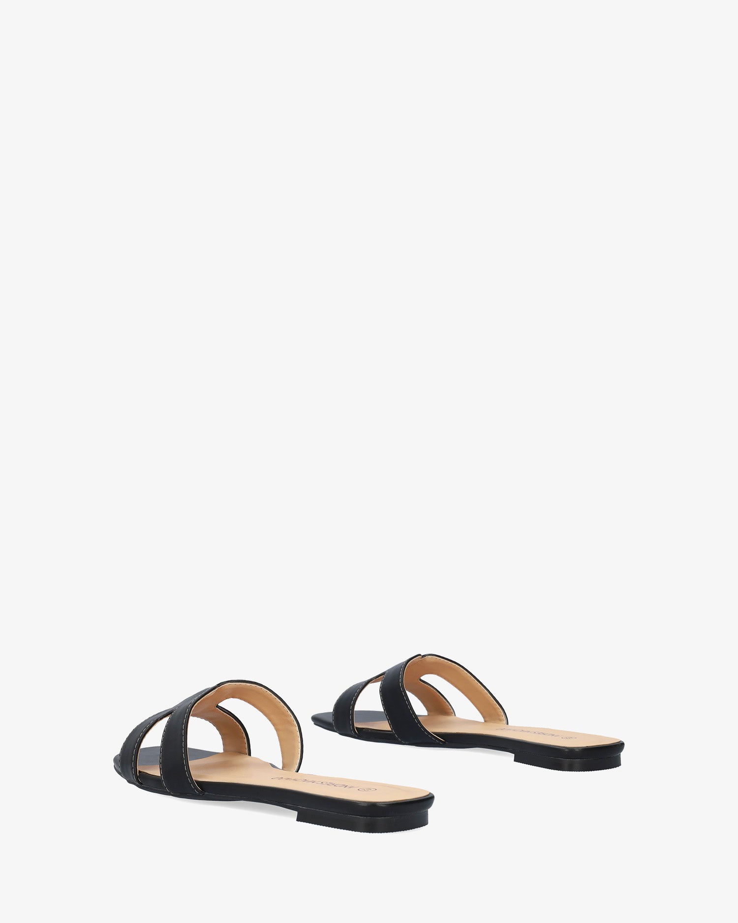 Flat soft black sandal