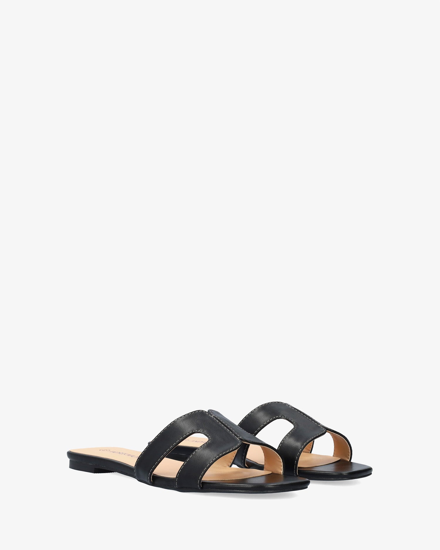 Flat soft black sandal