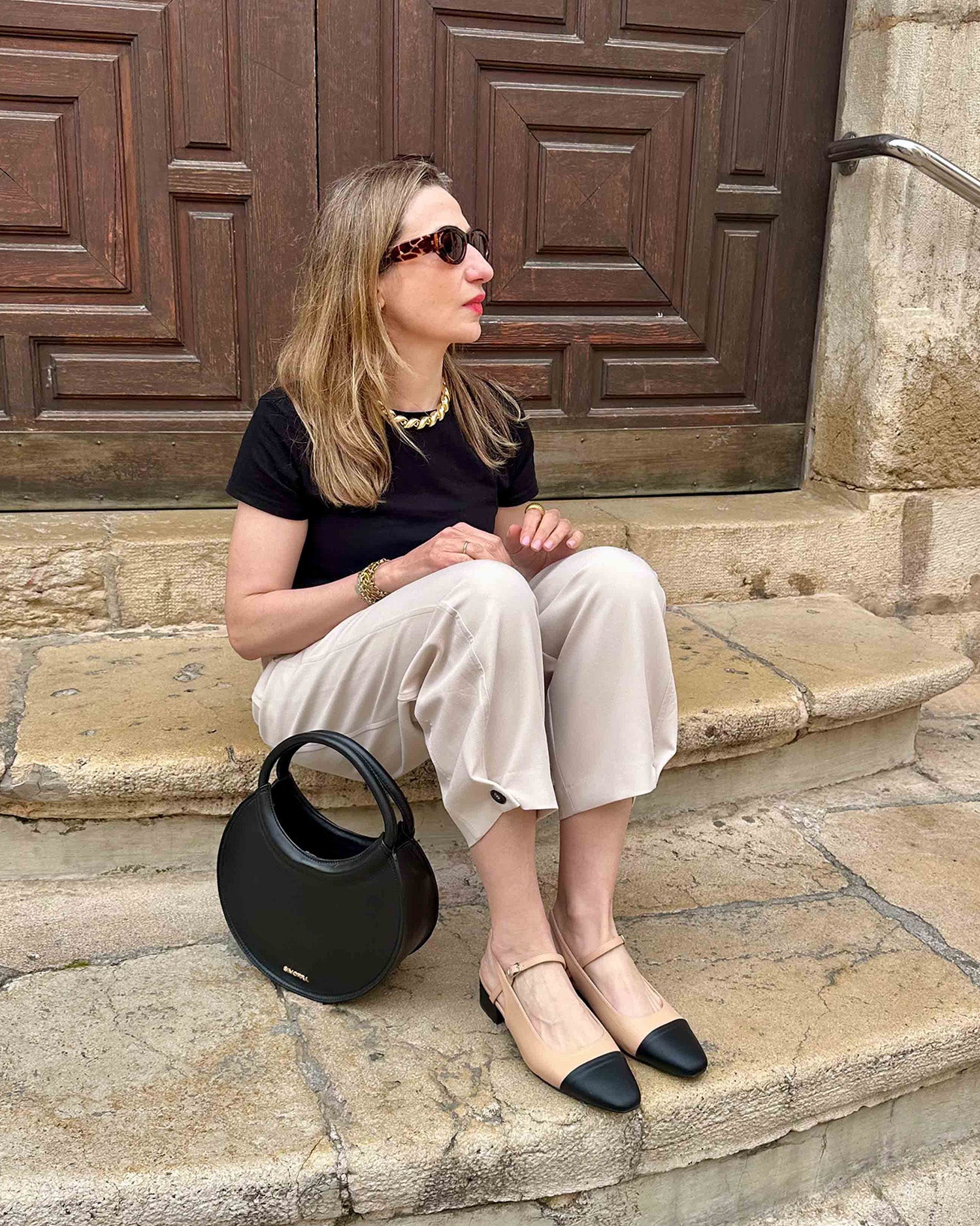 Salón destalonado punta redondeada en soft beige