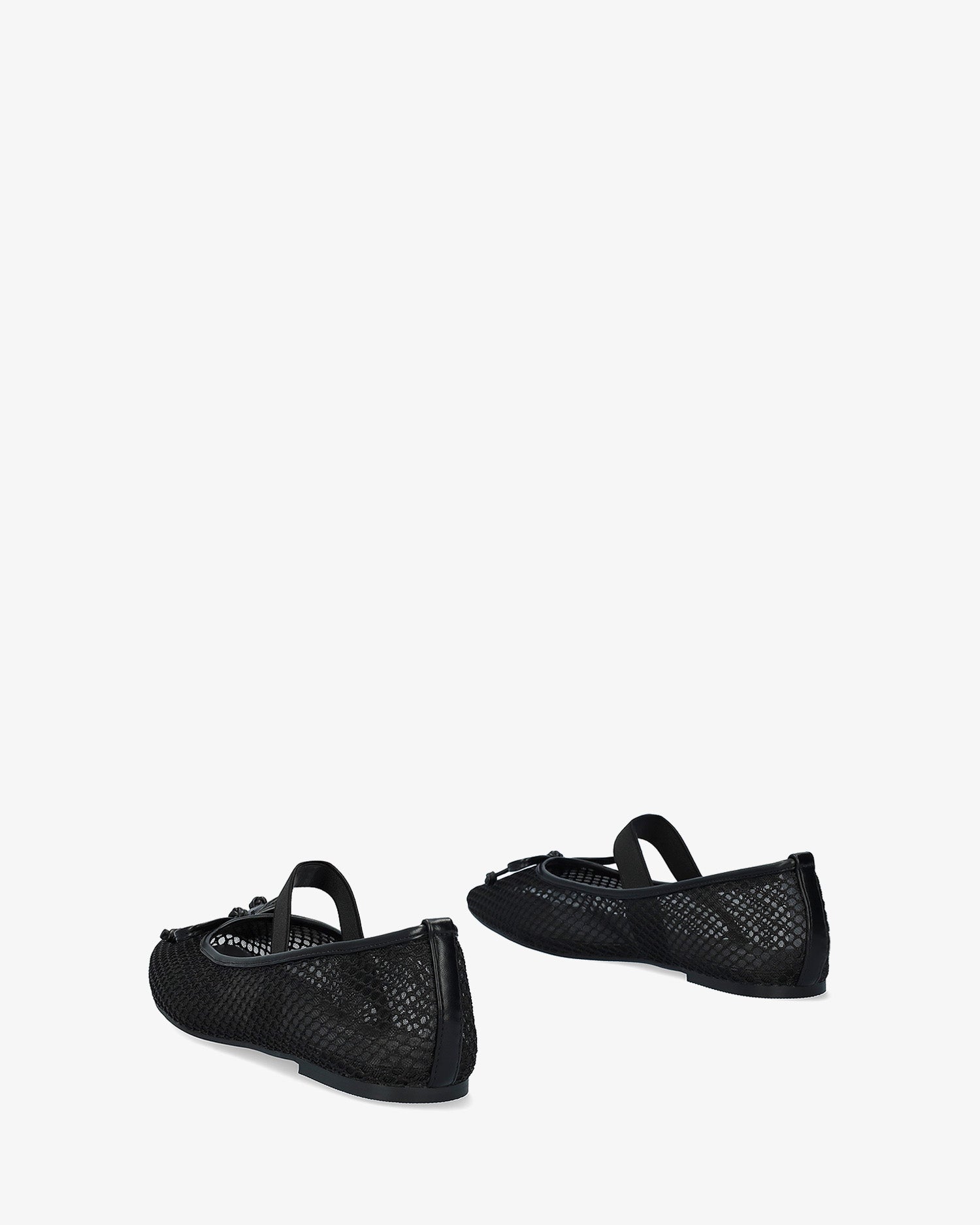 Bailarina plana en rejilla negro