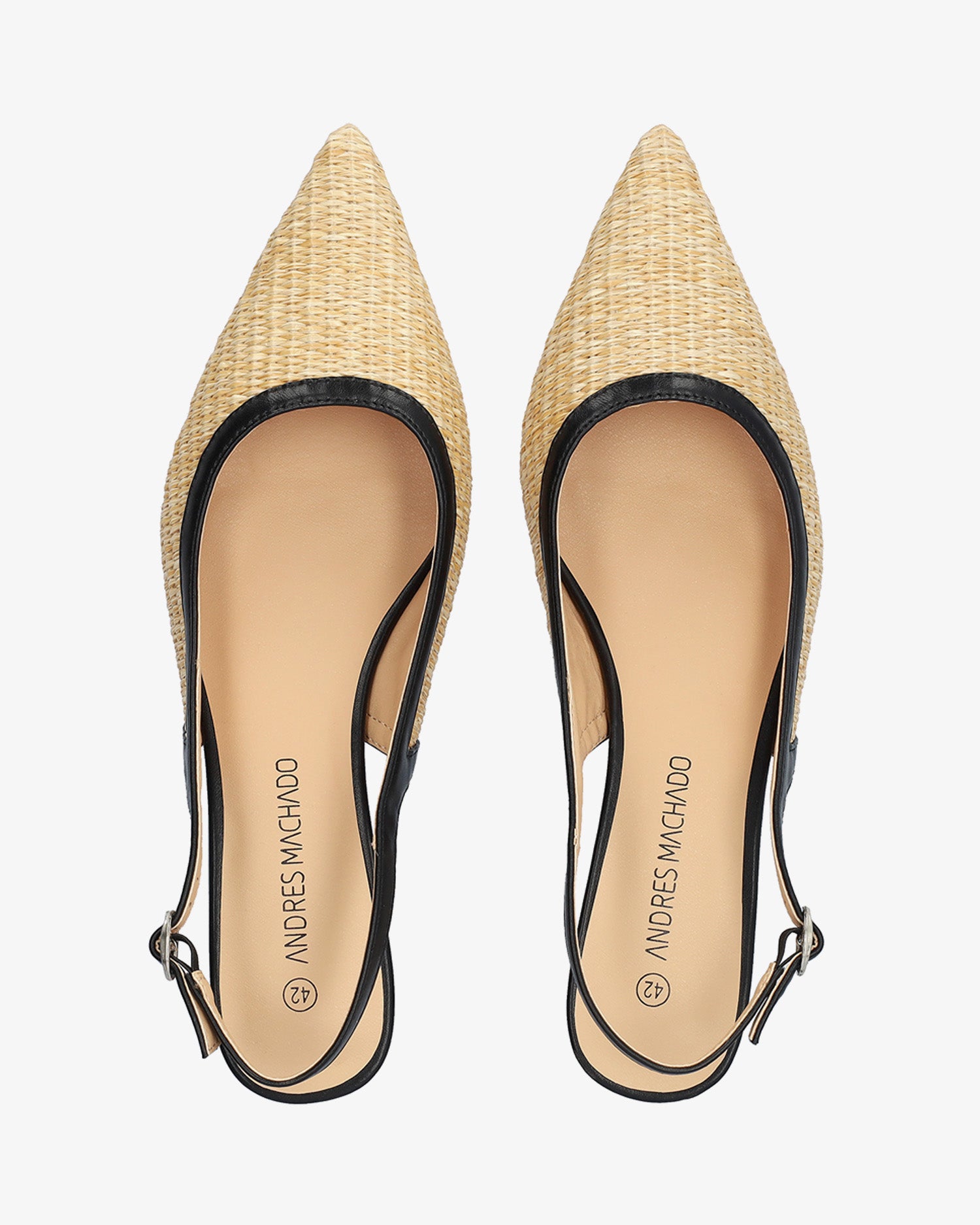 Salón destalonado de punta fina en rafia negro