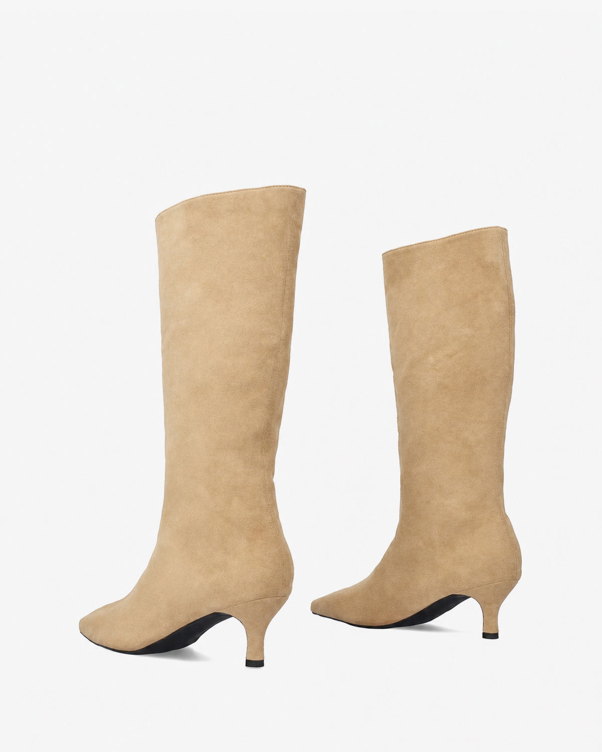 Bota de caña media en símil ante beige