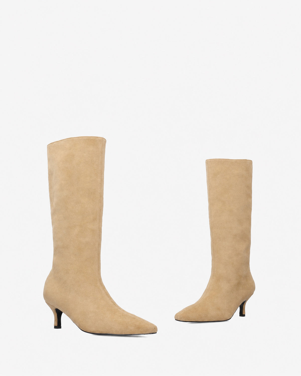Bota de caña media en símil ante beige