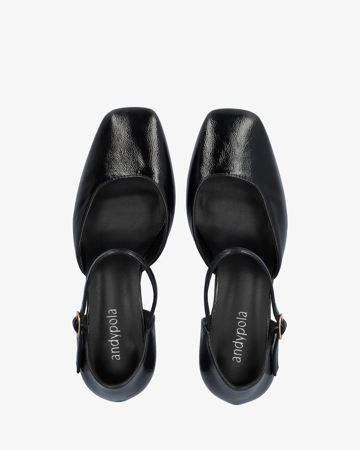 Pumps aus schwarzem Lackleder 
