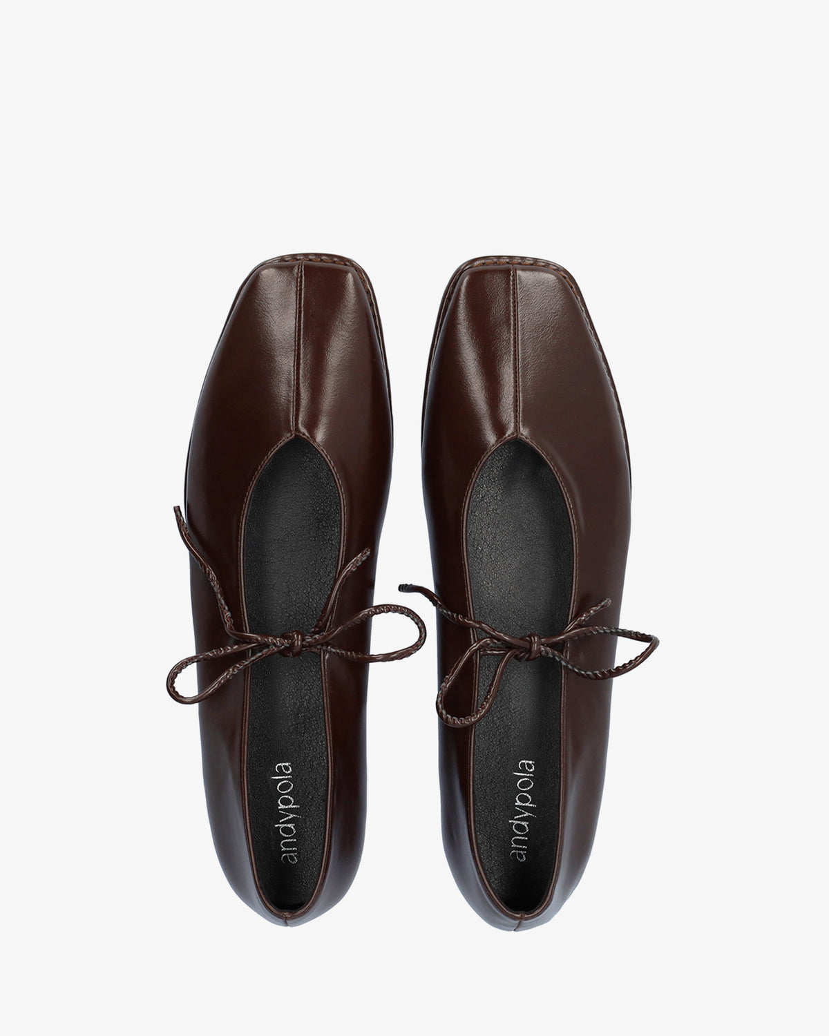 Ballerine plate en satin doux bordeaux 