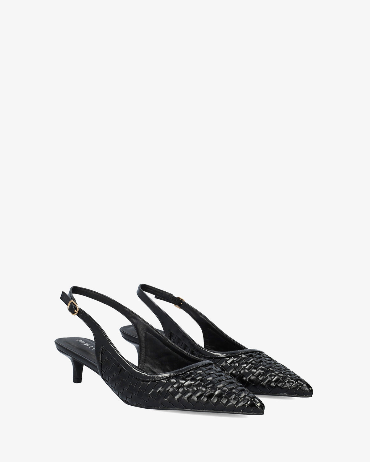 Slingpumps aus weichem geflochtenem Material in Schwarz 