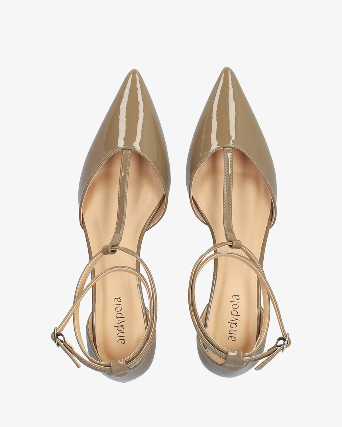 Zapato Salomé con tacón kitten en charol taupe
