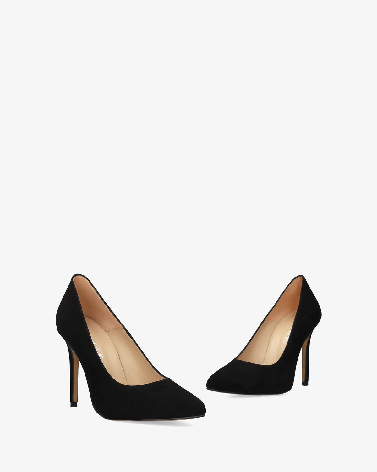 Heeled shoes in black suede