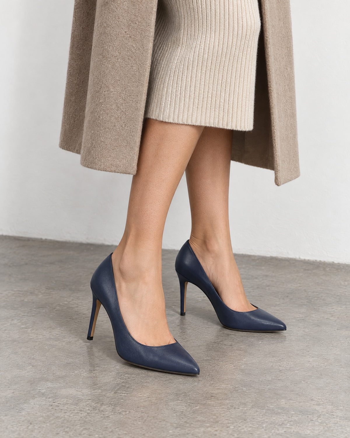 Scarpa con tacco in pelle nappa blu marino