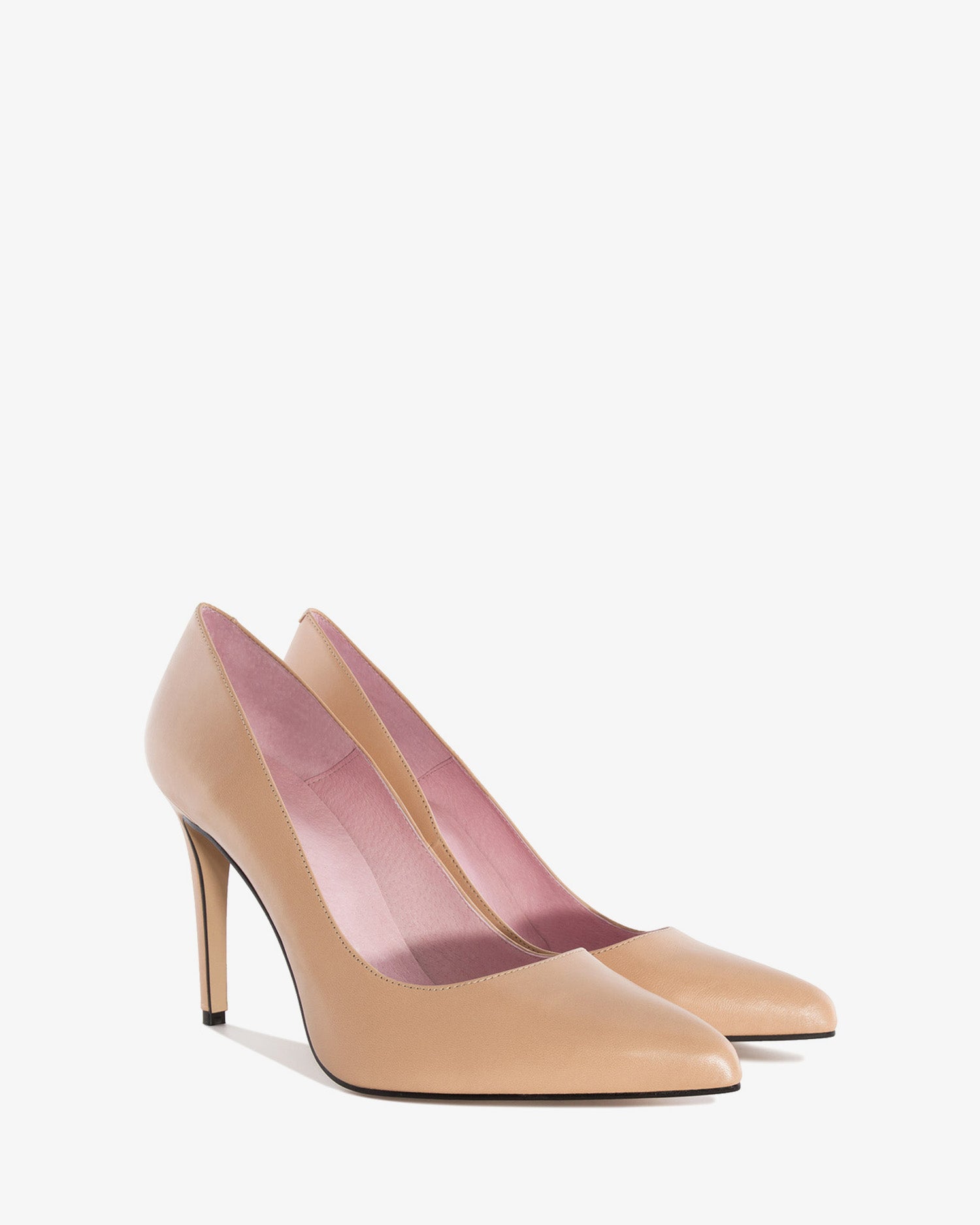 Heeled shoes in nude coloured nappa leather