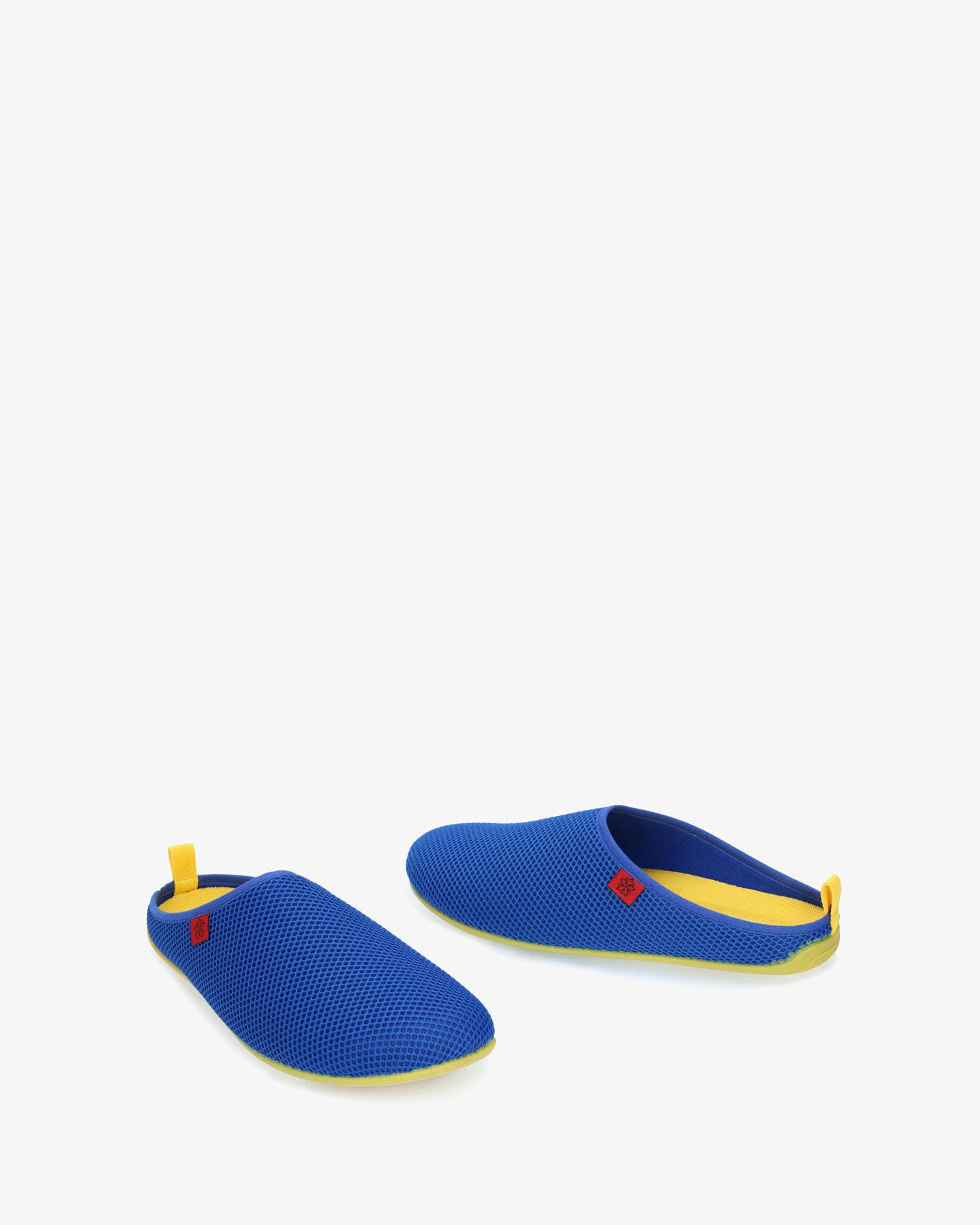 Zapatillas unisex de casa para verano en rejilla azul klein