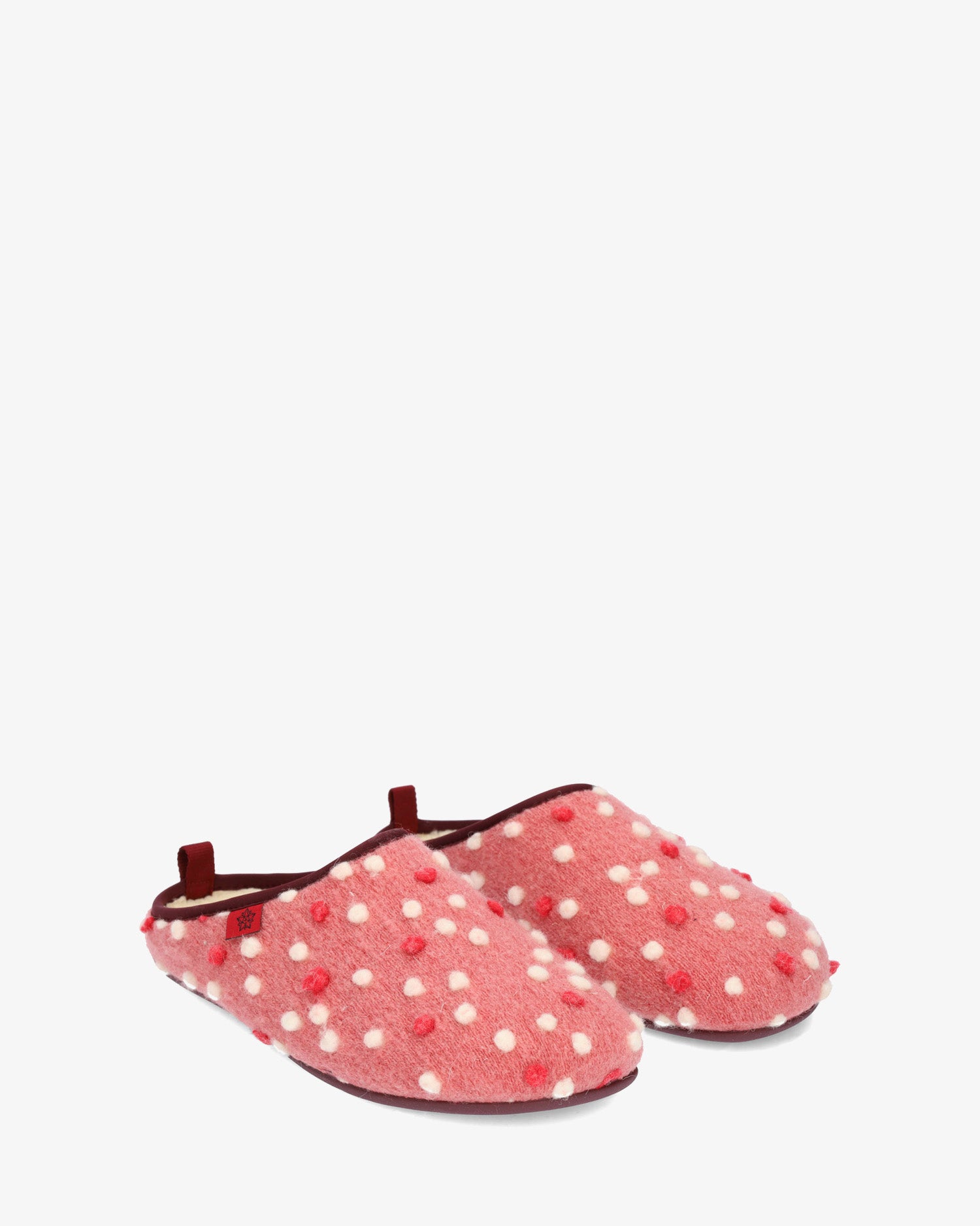 Zapatillas en lana rosa con puntos