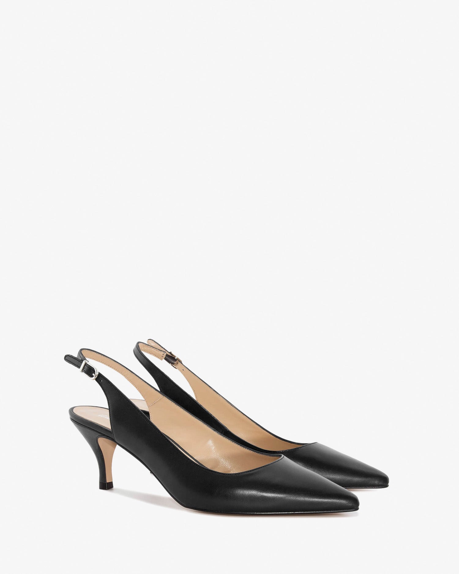 Fine toe slingback shoes in black leather