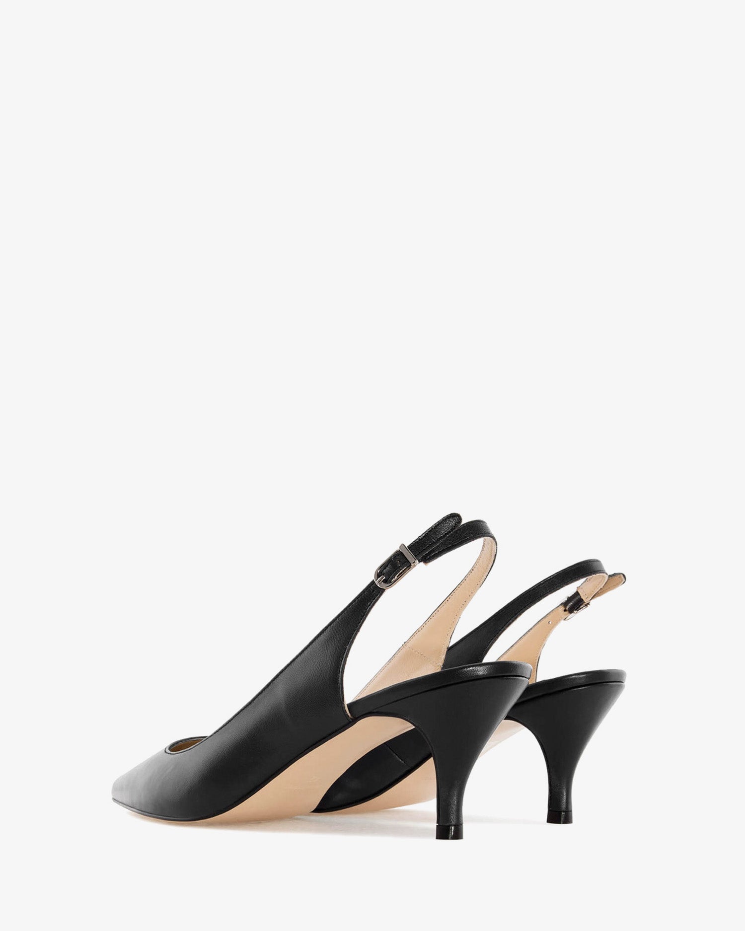 Fine toe slingback shoes in black leather