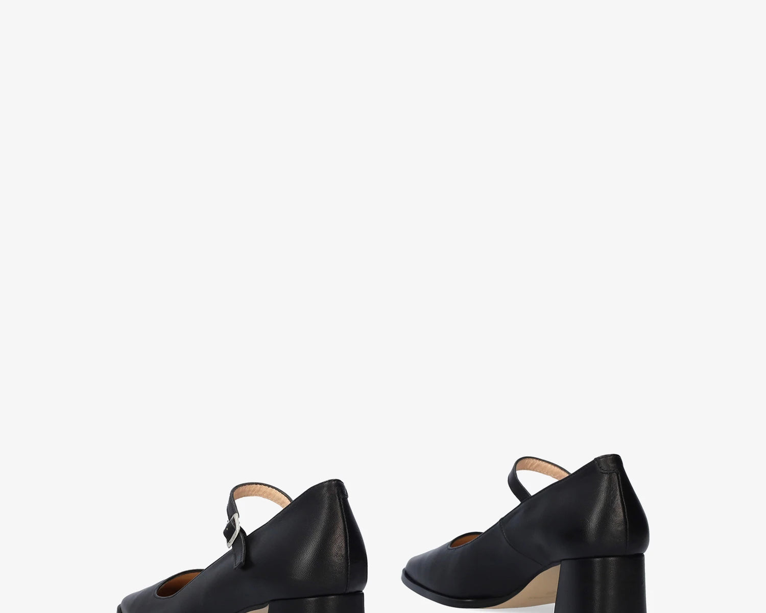 Salón Mary Jane con tacón de piel negro