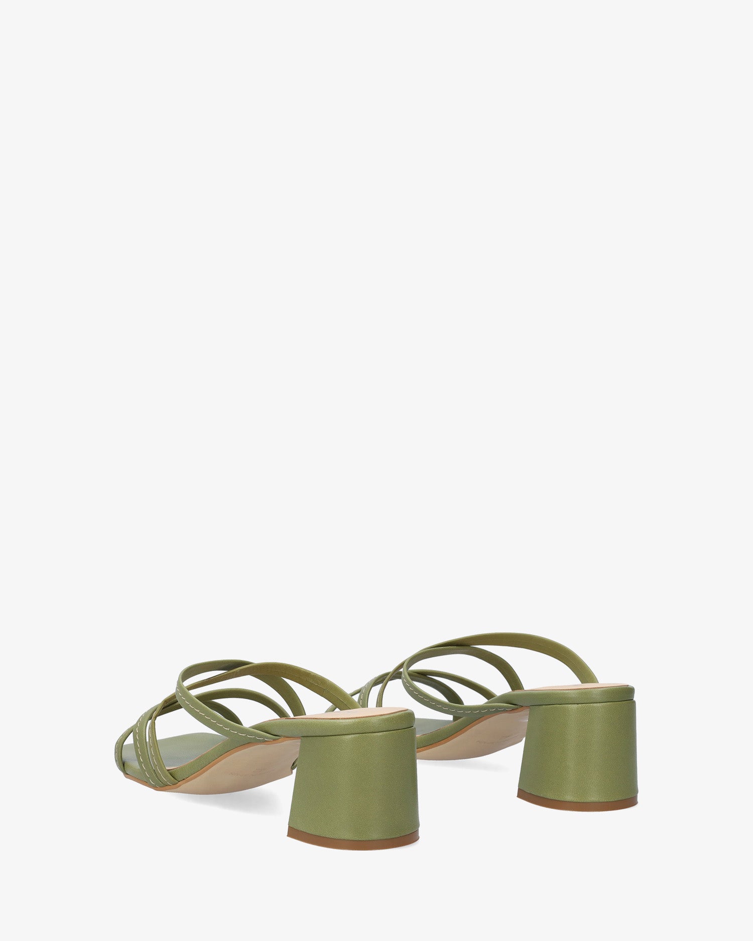 Sandalia con tacón en piel kaki