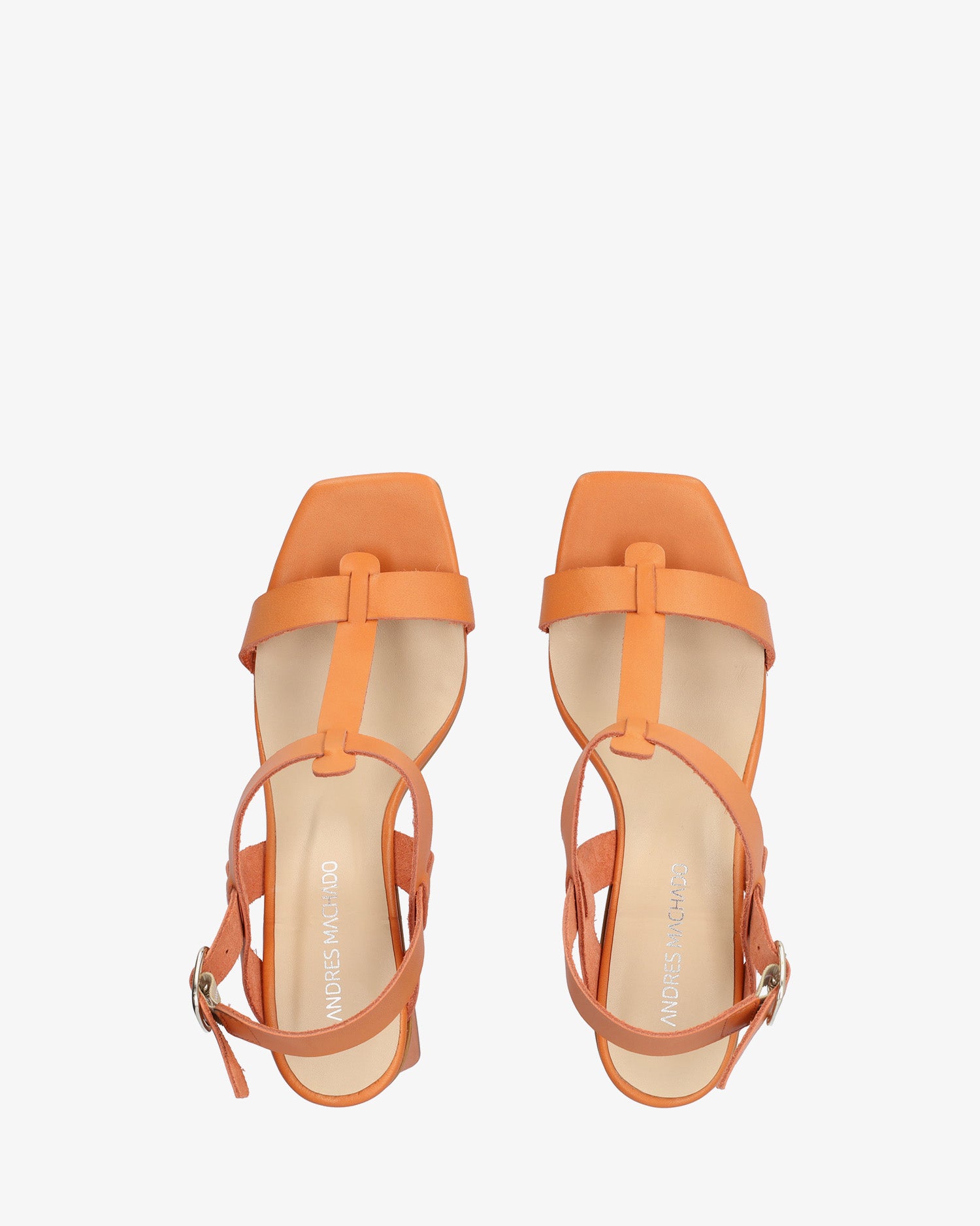 Sandalia con tacón en piel naranja