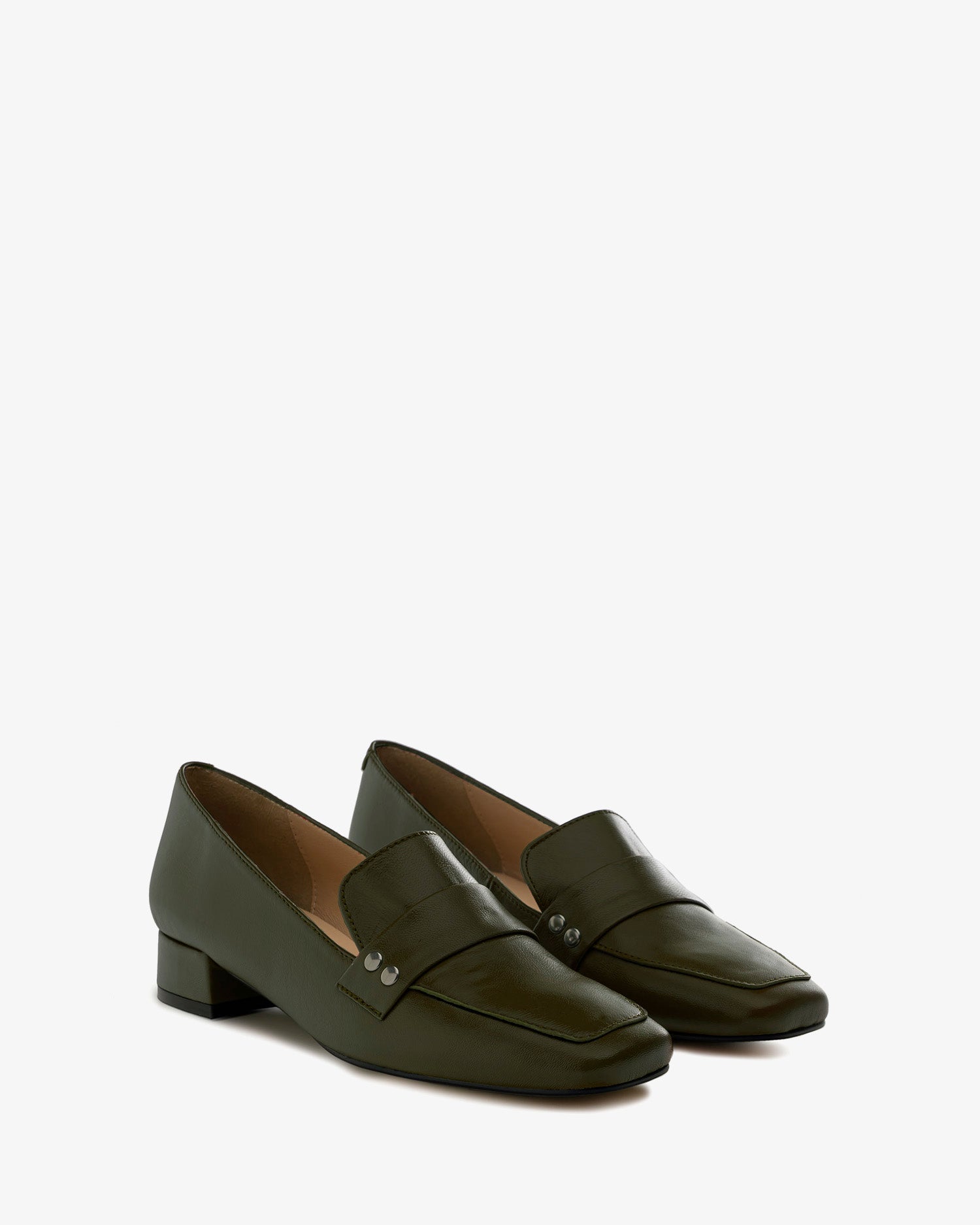 Mocasín en piel de color kaki