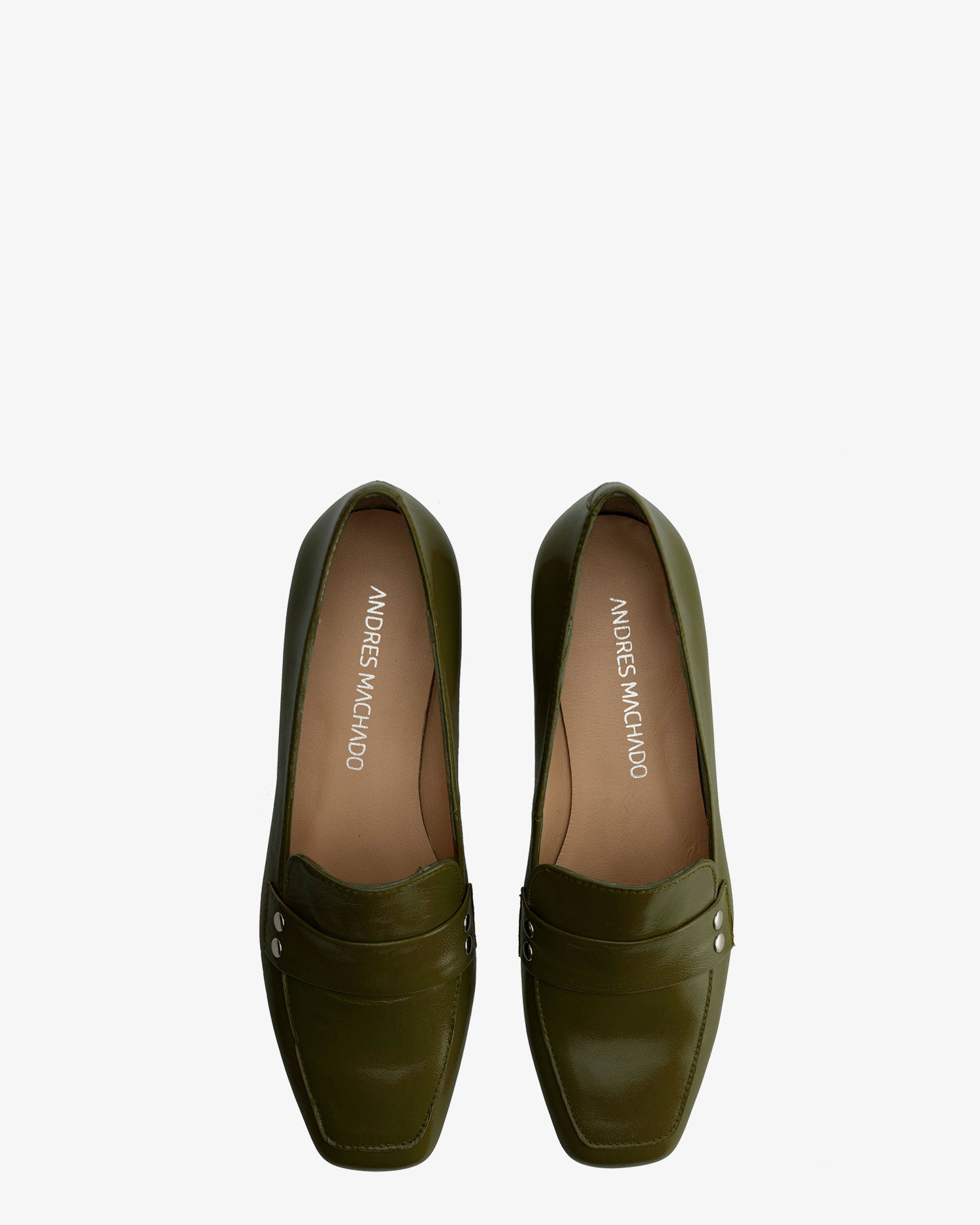 Mocasín en piel de color kaki