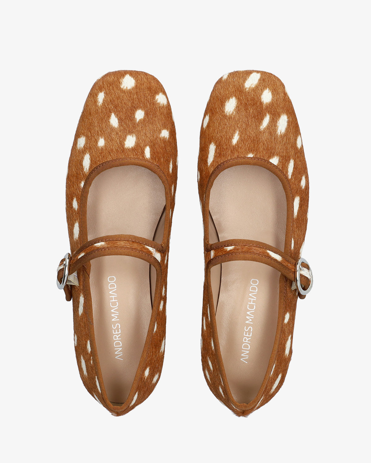 Sabrinas rasas em pele com estampado bambi 