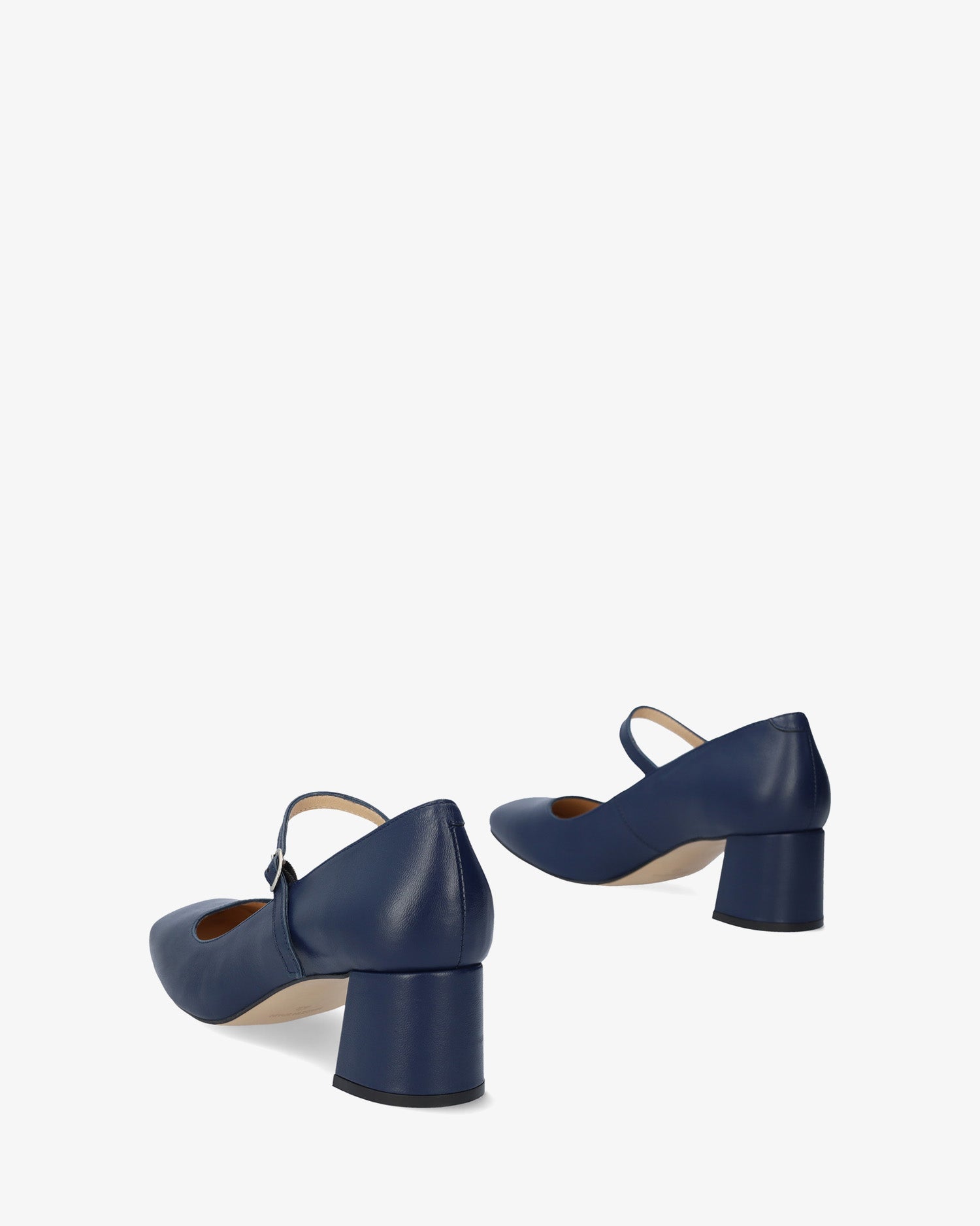 Zapato tacón en piel de color marino