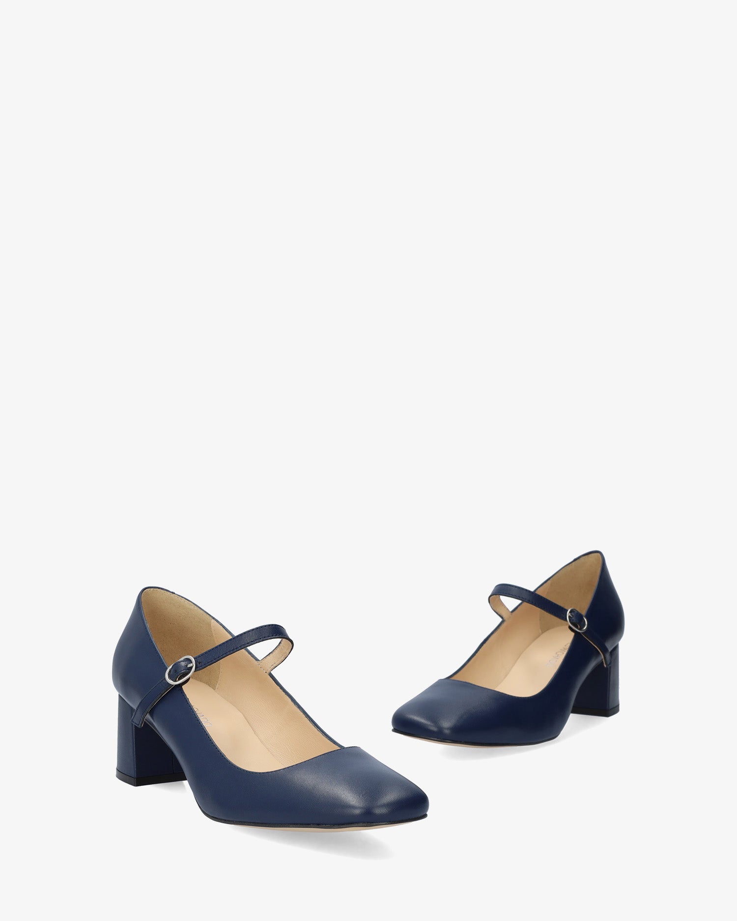 Zapato tacón en piel de color marino