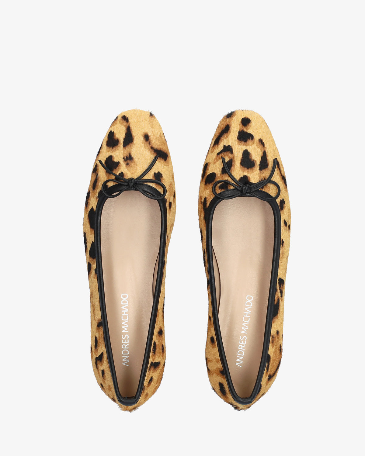 Sabrinas rasas em pele com estampado cheetah 